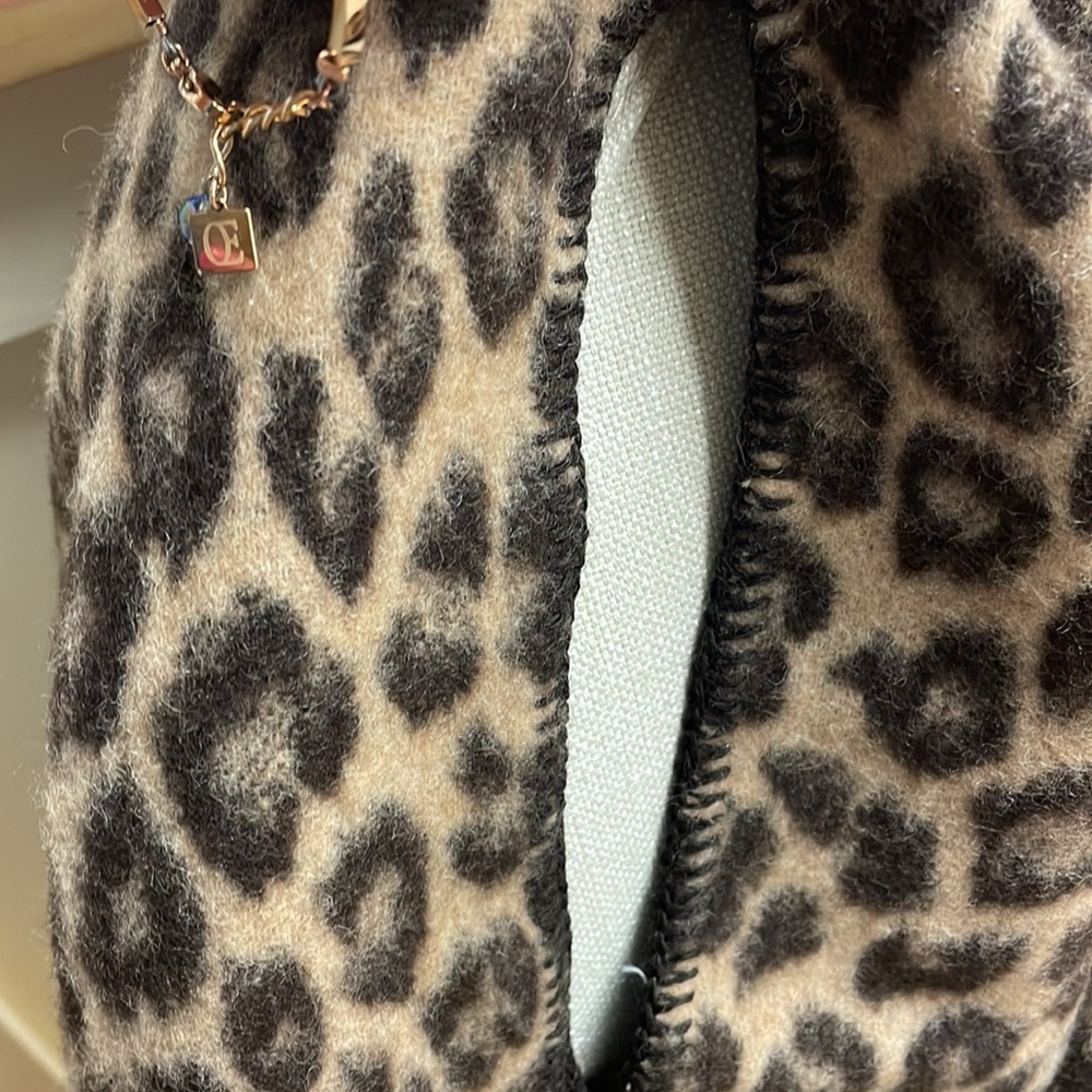 Talbots Wool Leopard Wrap - Picture 7 of 10